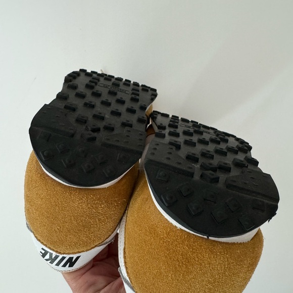 Nike dbreak womens size 8.5. Worn once outside. Like brand new - Picture 3 of 6